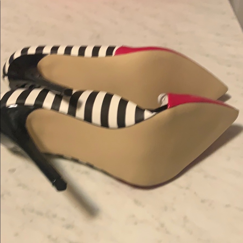 PUMPS - Picture 4 of 8